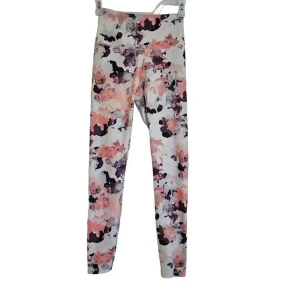 Balance Collection Women's White/Black/Pink Water Mark Leggings - Picture 5 of 11